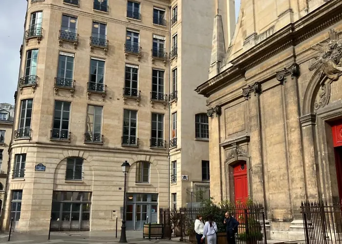 Next To Louvre *